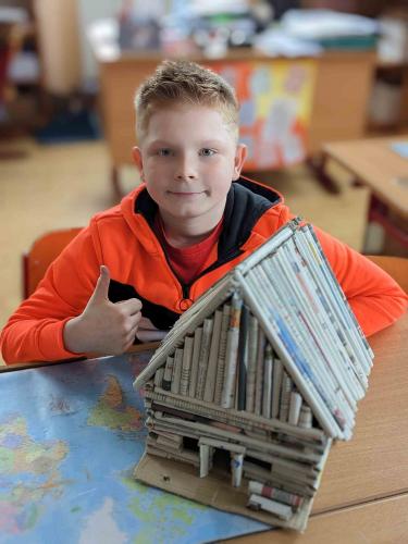 Blockhäuser aus Papier_3.+4. Schulst._Werken