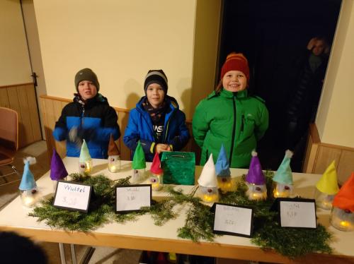 Punschstand & Fackelwanderung