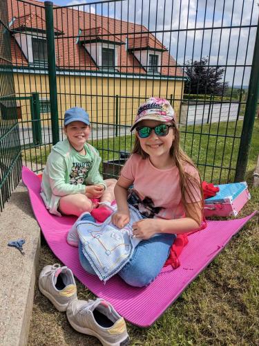 Werken_Sticken im Garten
