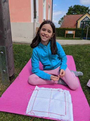 Werken_Sticken im Garten